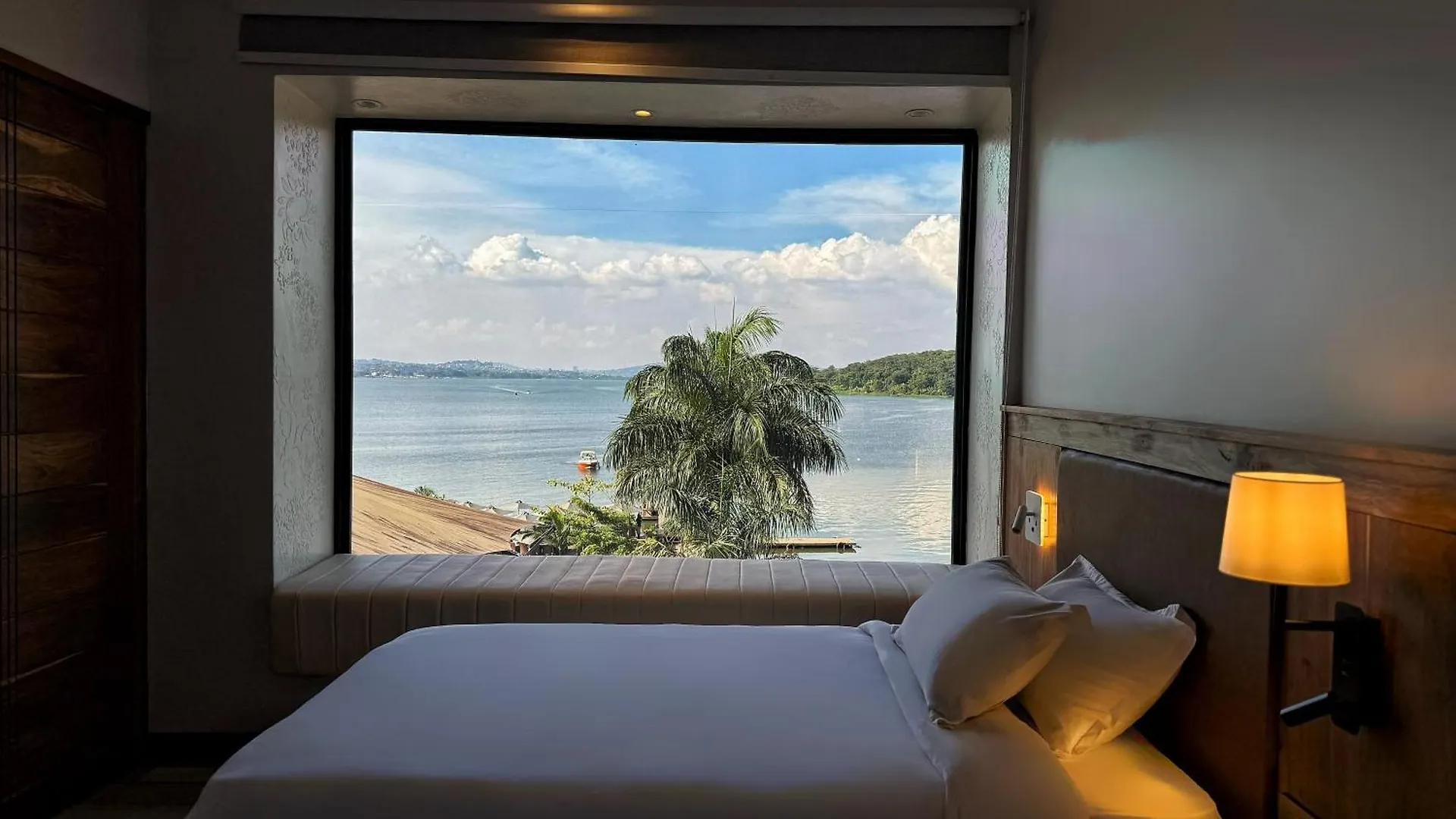 Hotel Divine Resort & Spa Kampala